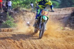 motocross-1641797_1280